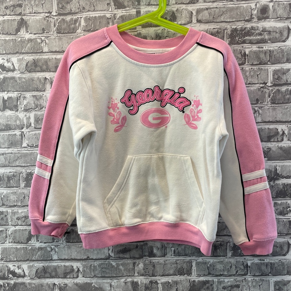 Georgia 
Pink and White Georgia‎ Sweatshirt